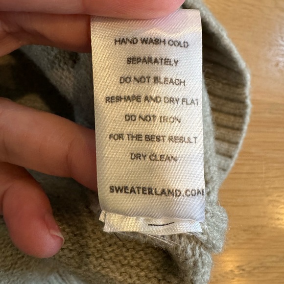 Net.153 turtleneck sweater tan size small / medium - Picture 4 of 7